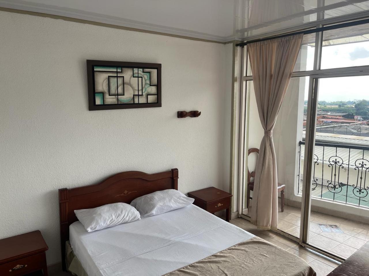 Hotel Davinci Calarca Ngoại thất bức ảnh